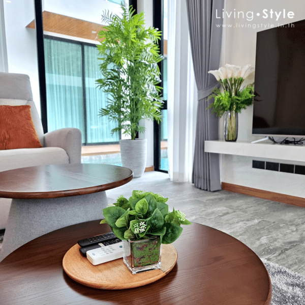 ถาดวางรีโมท ตกแต่งห้องรับแขก ตกแต่งโซฟา โต๊ะโซฟา %%sep%% ตกแต่งบ้าน Livingstyle ดอกไม้ปลอม ต้นไม้ปลอม ดอกไม้ประดิษฐ์ ต้นไม้ประดิษฐ์ ตกแต่งบ้าน